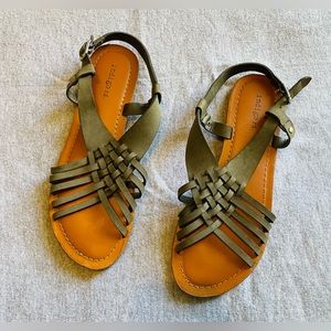 🫒 Dark Green Sandals 🫒